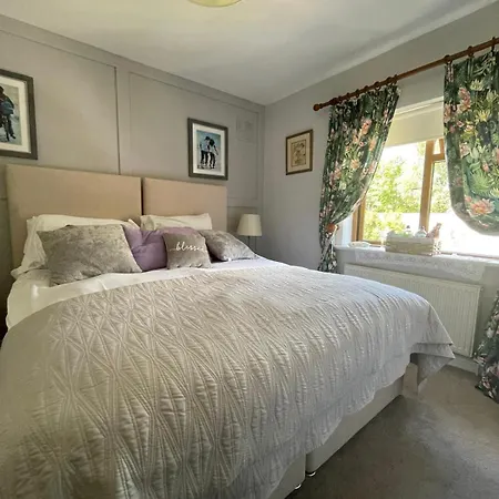 Bed & Breakfast Magic Of *